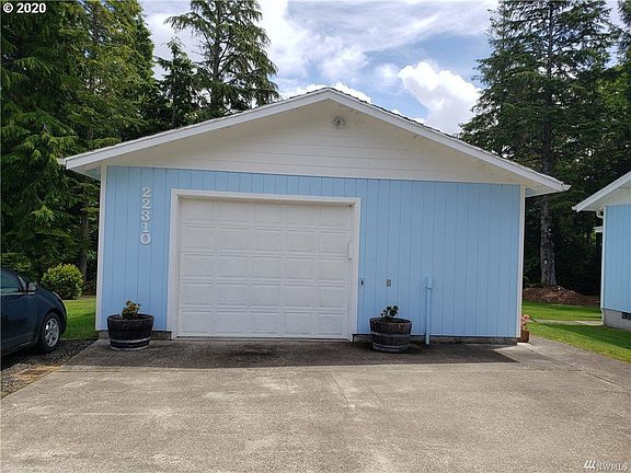2nd image of 22310 Birch Pl