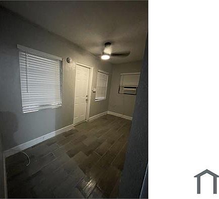 2nd image of 207 Palmetto Ave NW #207