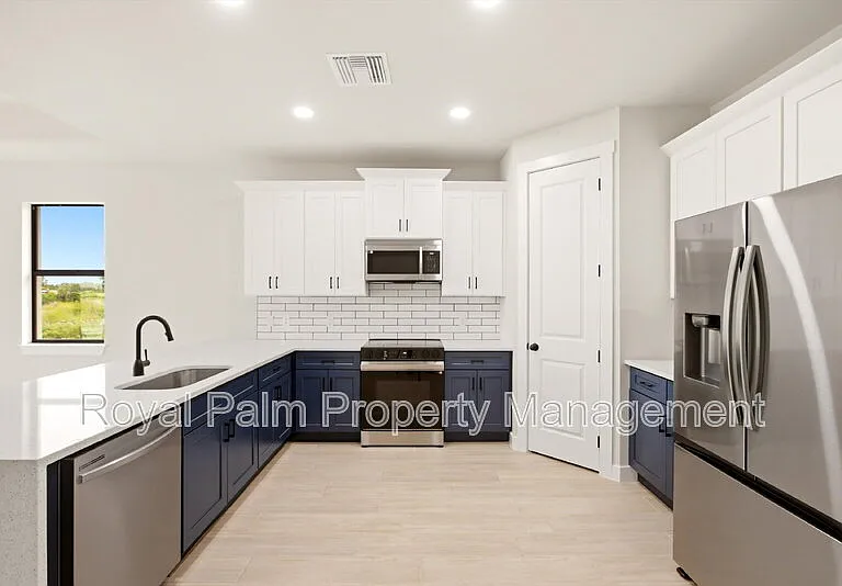 2616 NW 9th Ave — Photo 29