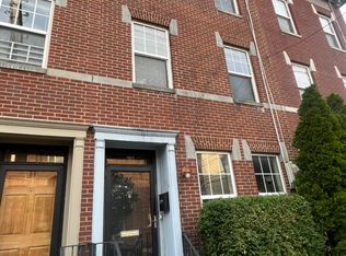 702 S 13th St, Philadelphia, PA 19147