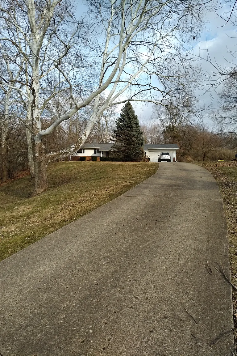 502 Parke Ave photo 1
