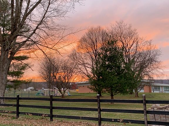 Always sunsets like this 