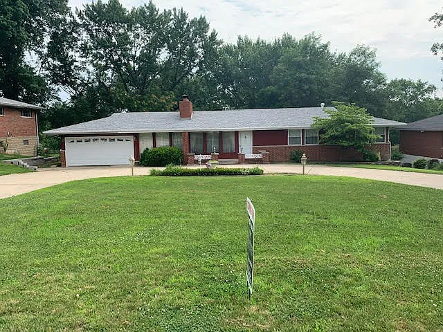 4503 Spring Dr photo 1