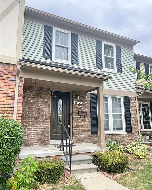 1st image of 36423 Park Place Dr