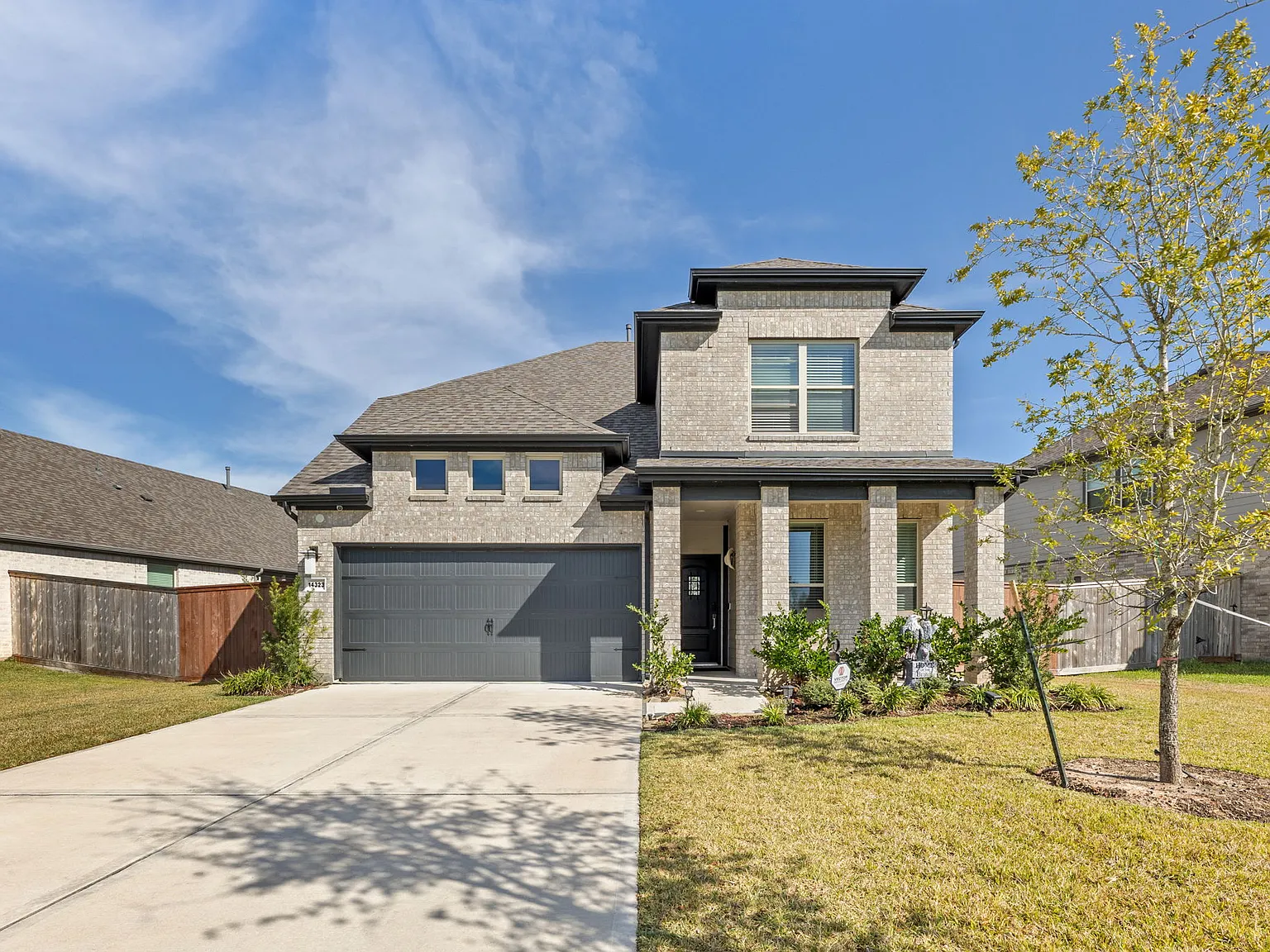 4 bed, $4,500 — Photo 1