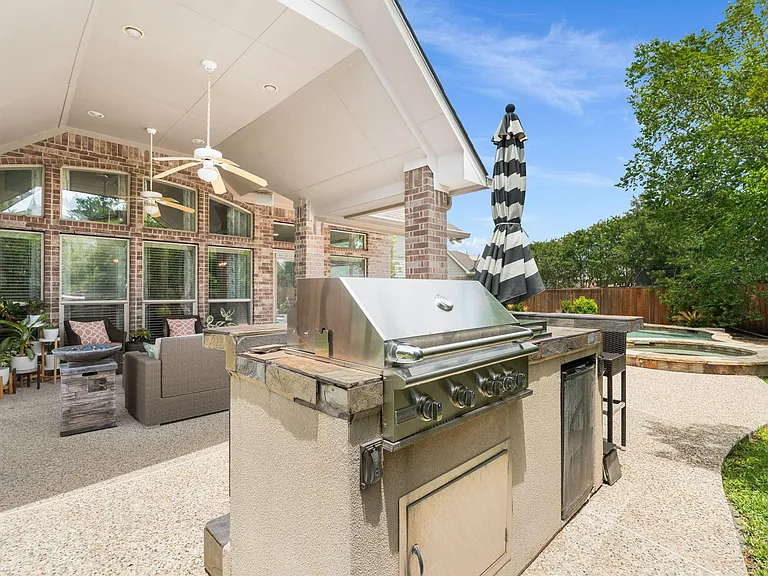 11 Pintuck Pl — Photo 38
