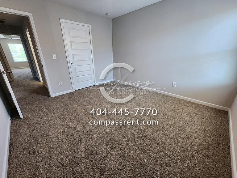 206 Lyndon Way NW — Photo 24