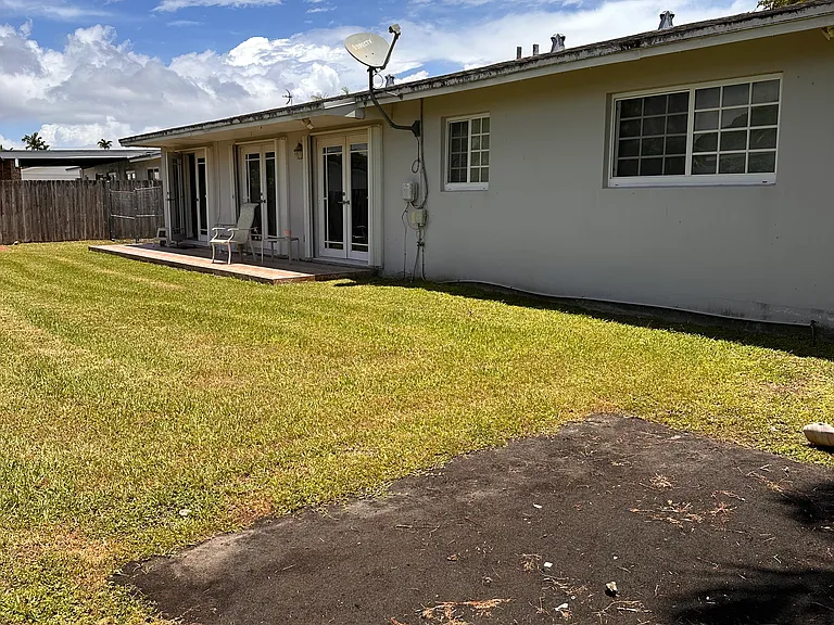 SW 134th Ct — Photo 2