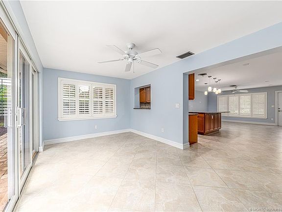 5th image of 3477 NE Jeannette Dr