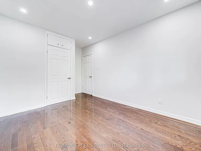 51 Tordale Cres — Photo 26
