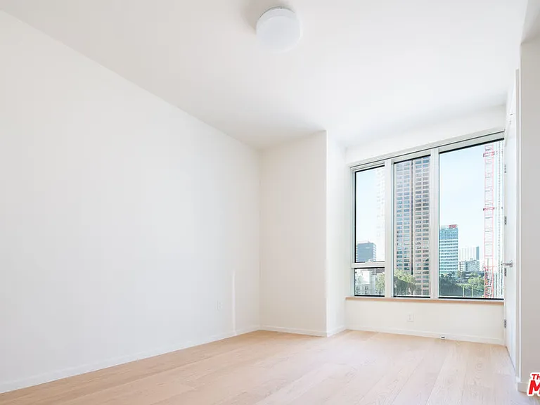 889 Francisco St #1511 — Photo 5