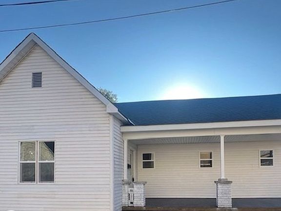 2nd image of 108 N Main St