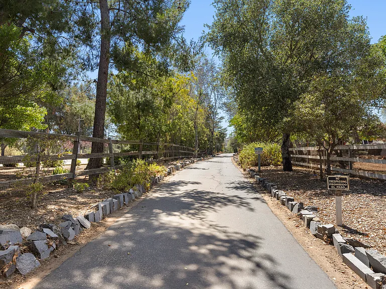 29036 Miller Rd — Photo 6