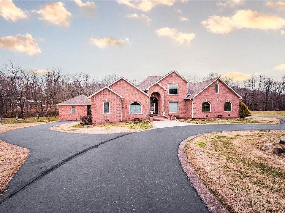 1st image of 103 Tanglewood Dr
