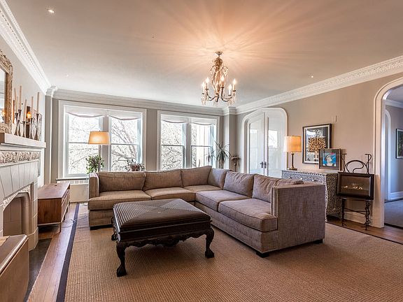 5th image of 1236 E Madison Park #4W