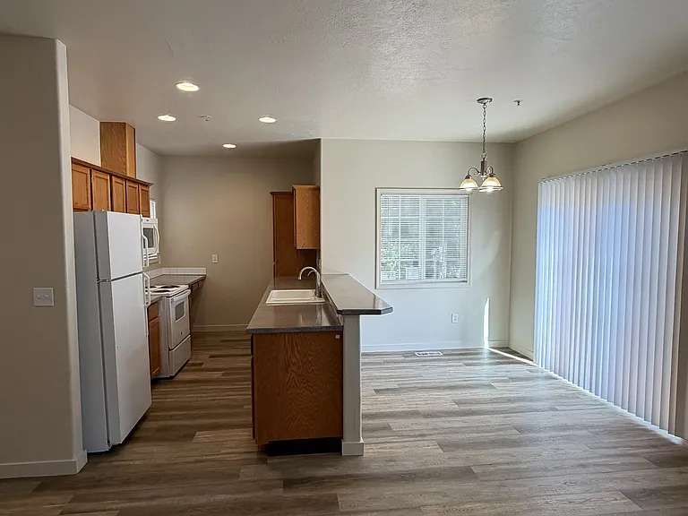4707-4797 SW 141st Ave — Photo 5