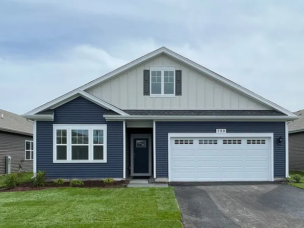 799 Mesa Ln, Pingree Grove, IL 60140
