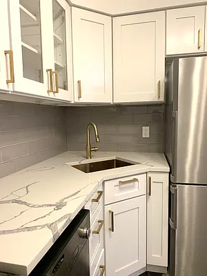 Rented by Corcoran | media 19