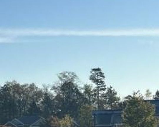 Exterior Neighborhood (street photo)