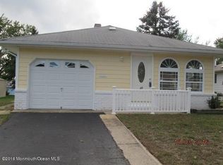 35 Grenada St, Toms River, NJ 08757