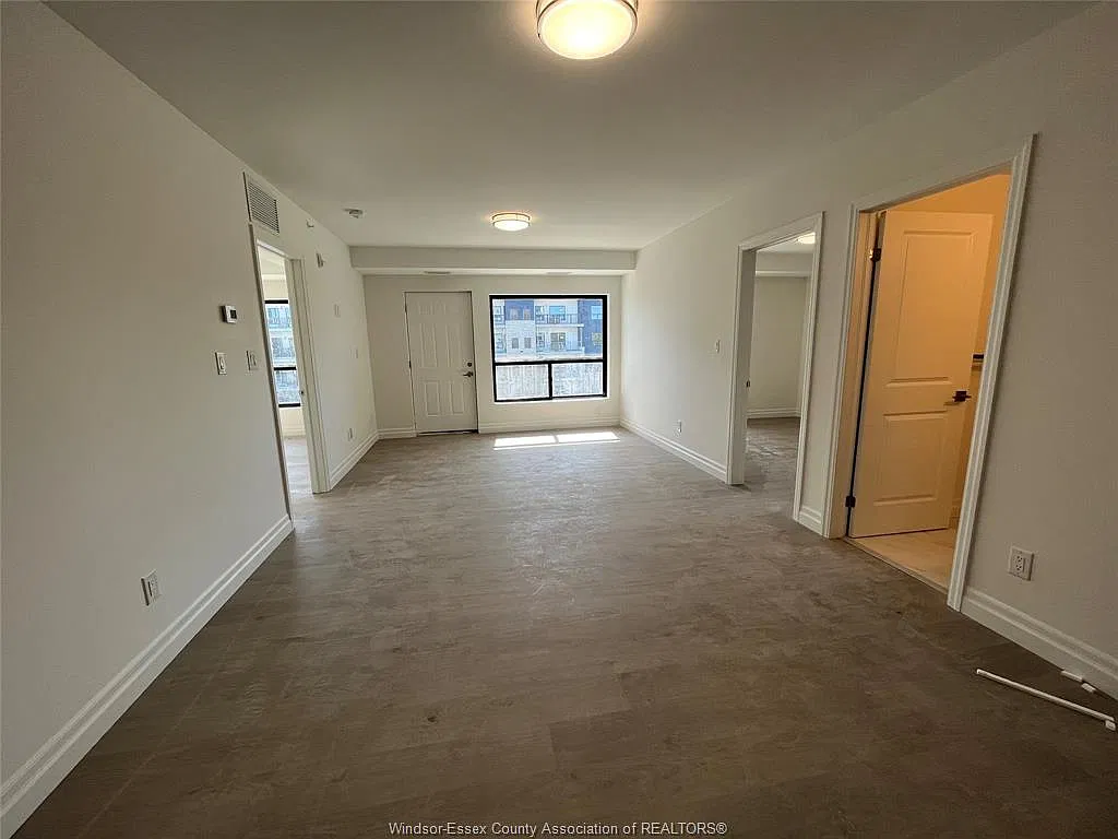 2 bed, 2.0 bath, 1050 sqft, $2,000 — Photo 3