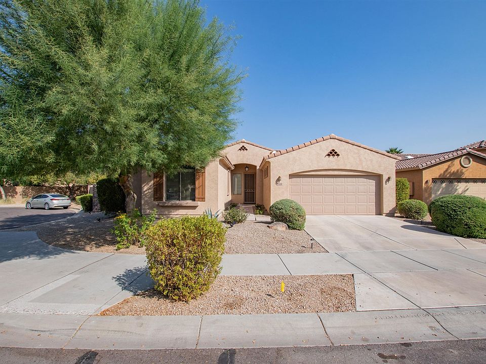 1st image of 2210 W Fawn Dr