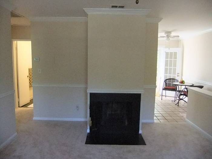 2nd image of 2829B S Wakefield St