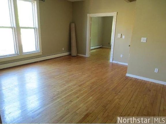 2nd image of 450 Dayton Avenue