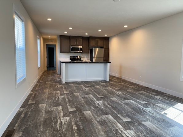 28660 Parkview #W102