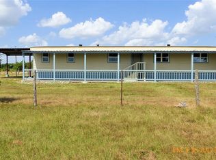 908 Terrazas Ln, Sealy, TX 77474