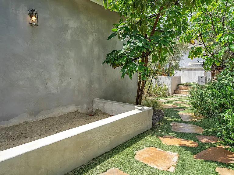 7844 Stewart Ave — Photo 22