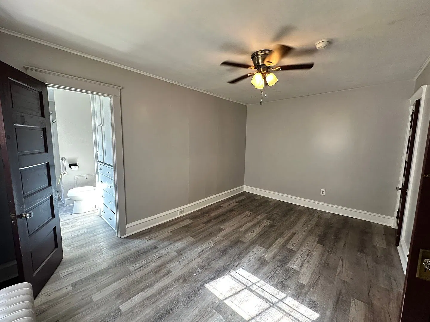 908 N 6th Street — Photo 3