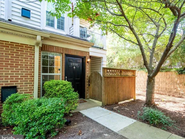 2356 Garnett Dr #1, Alexandria, VA 22311