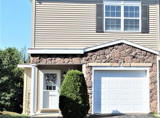 601 Avalon Pl, Cohoes, NY 12047