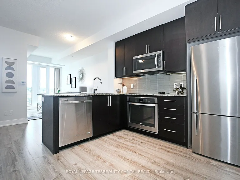 9608 Yonge St #1011 — Photo 7