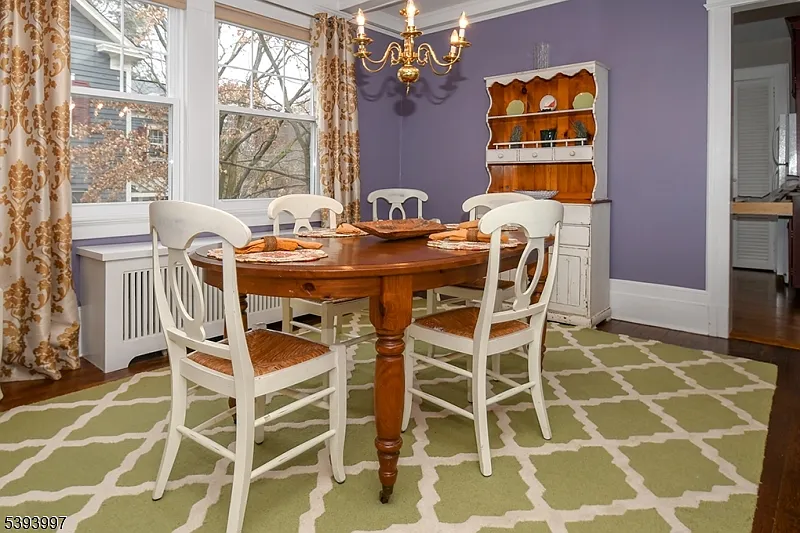 2 bed, 1.0 bath, $5,400 — Photo 4