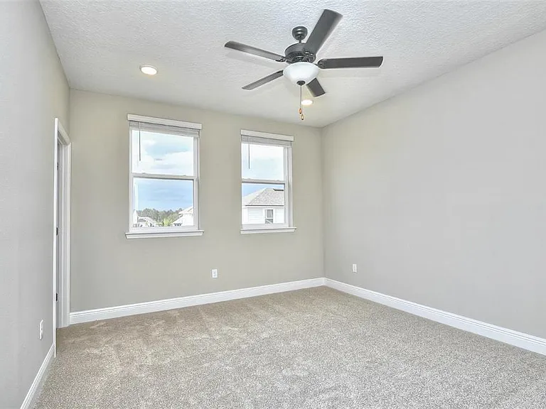 6427 Cyrils Dr — Photo 12