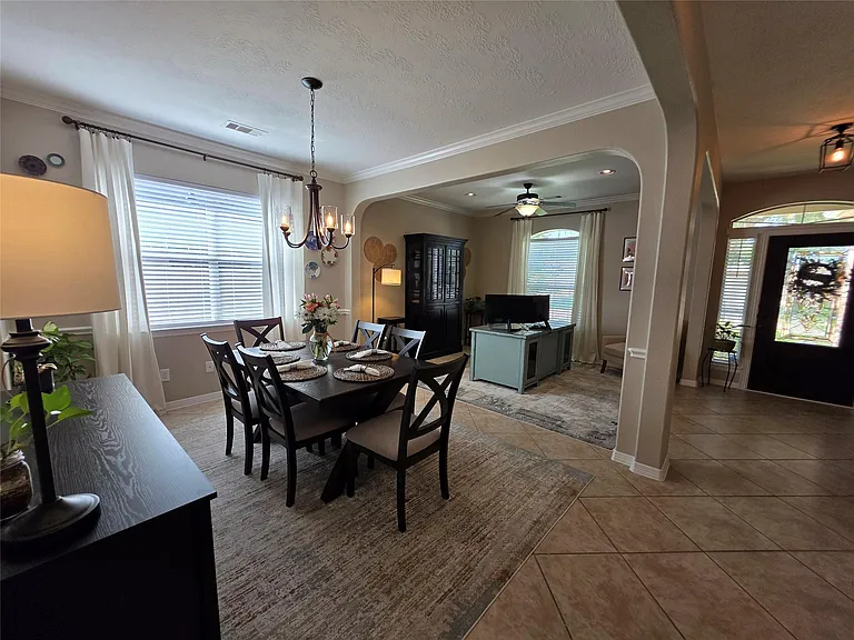6158 Cornell Ln — Photo 5