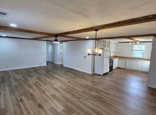 10611 W Manslick Rd, Fairdale, KY 40118