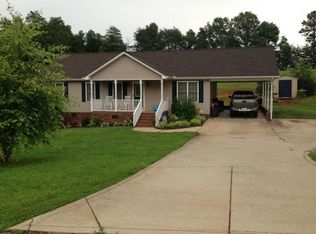 2832 Union Ridge Dr, Lincolnton, NC 28092