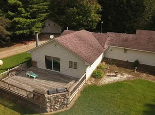 8129 Riley Rd, Farwell, MI 48622