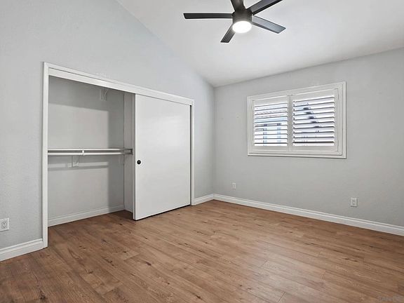 3rd image of 14927 Condon Ave
