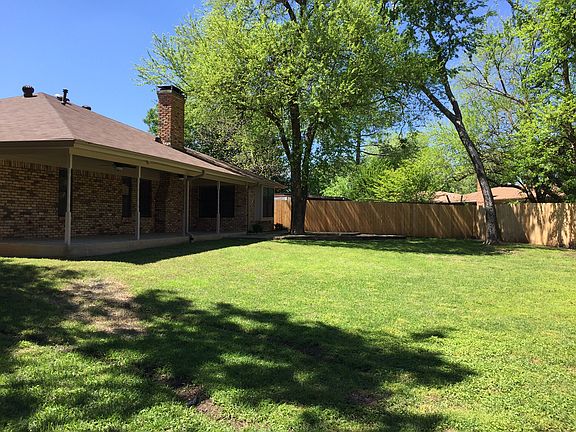 5th image of 312 Jamie Way