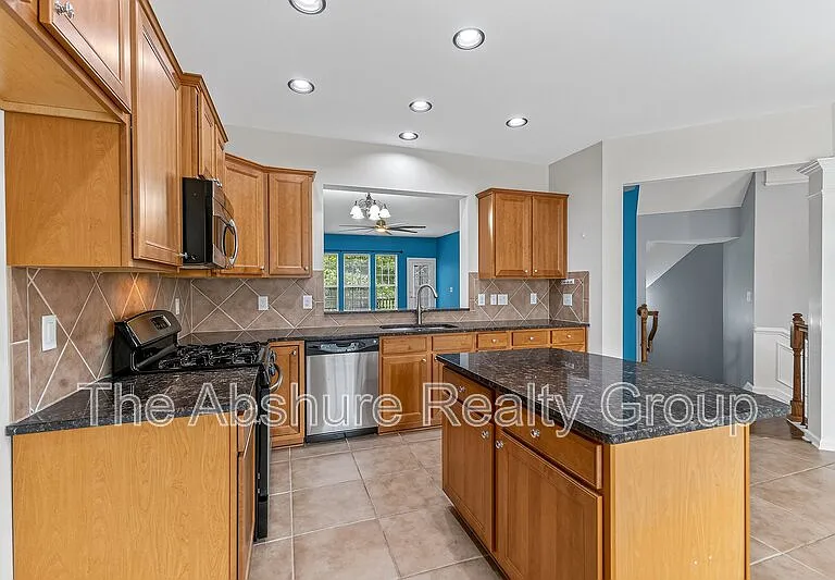 8611 Macedonia Lake Dr #1 — Photo 11