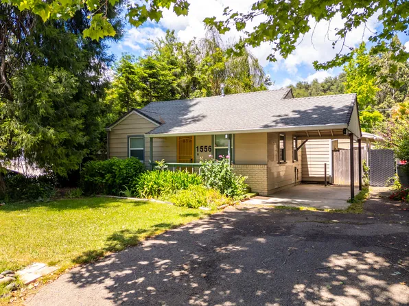 1556 Santa Fe Ave, Redding, CA 96003