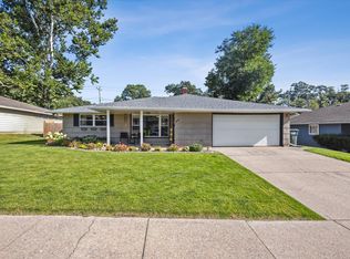 2413 Club Dr, South Bend, IN