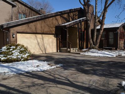 7607 Widgeon Way, Madison, WI, 53717