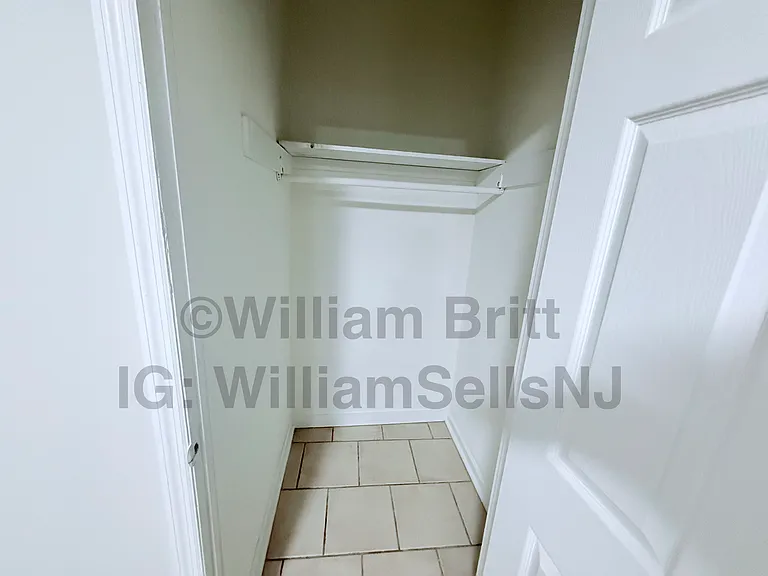 164 Sterling Ave #162D — Photo 8