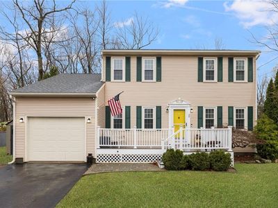 69 Walden Way, Cranston, RI, 02921