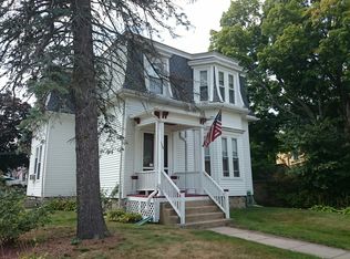 134 Willow St, West Roxbury, MA 02132